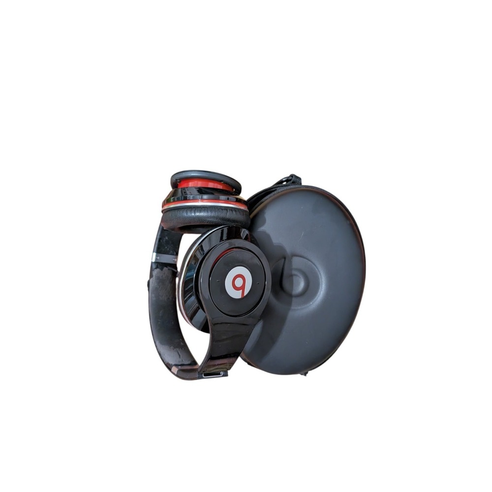 Beats by Dr. Dre Studio 1st Gen Black Wired Headphones With Case